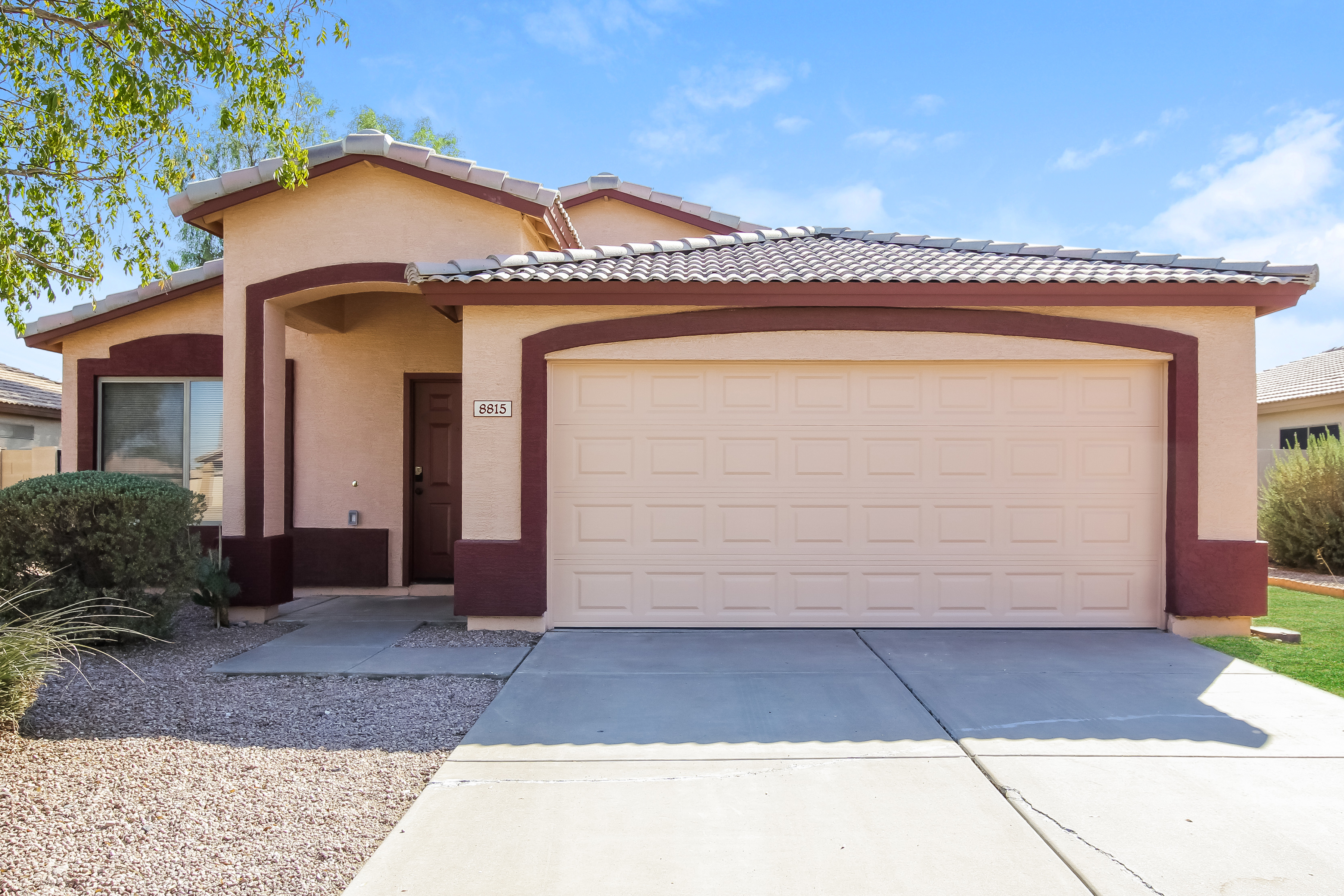 8815 W MANZANITA DR PEORIA, AZ 85345